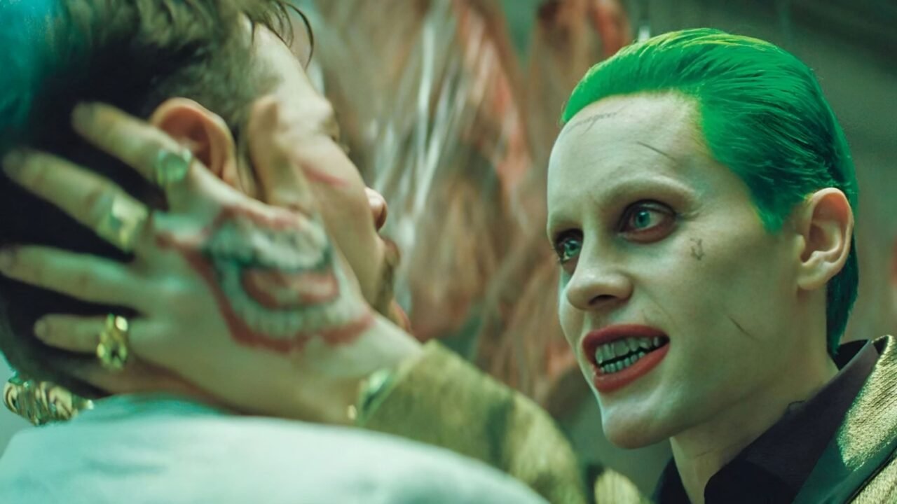 Suicide Squad Actor Recalls Bizarre On-Set Moment With Jared Leto’s Joker!